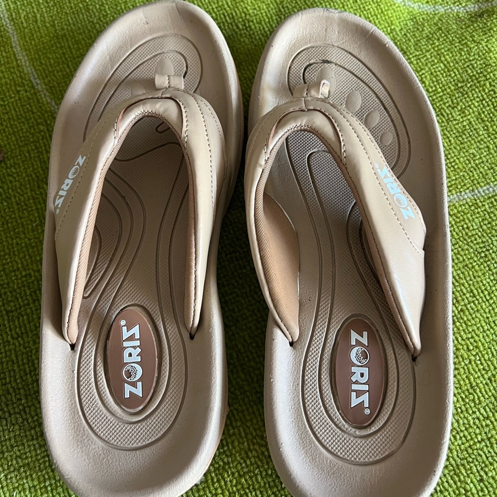 Zoris golf shoes
